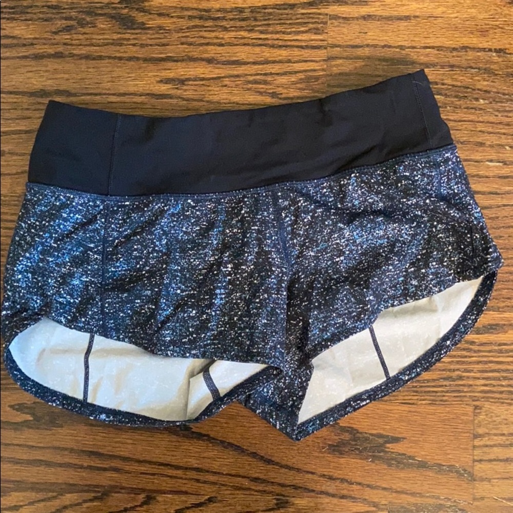 Lululemon speed up shorts 2.5”